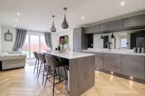 Kitchen/Diner- click for photo gallery